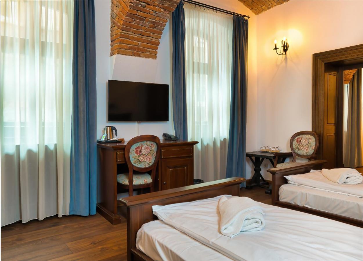 Hotel Boutique Casa Chitic -Hotel And Restaurant Str Johann Gott Nr7 ブラショフ エクステリア 写真