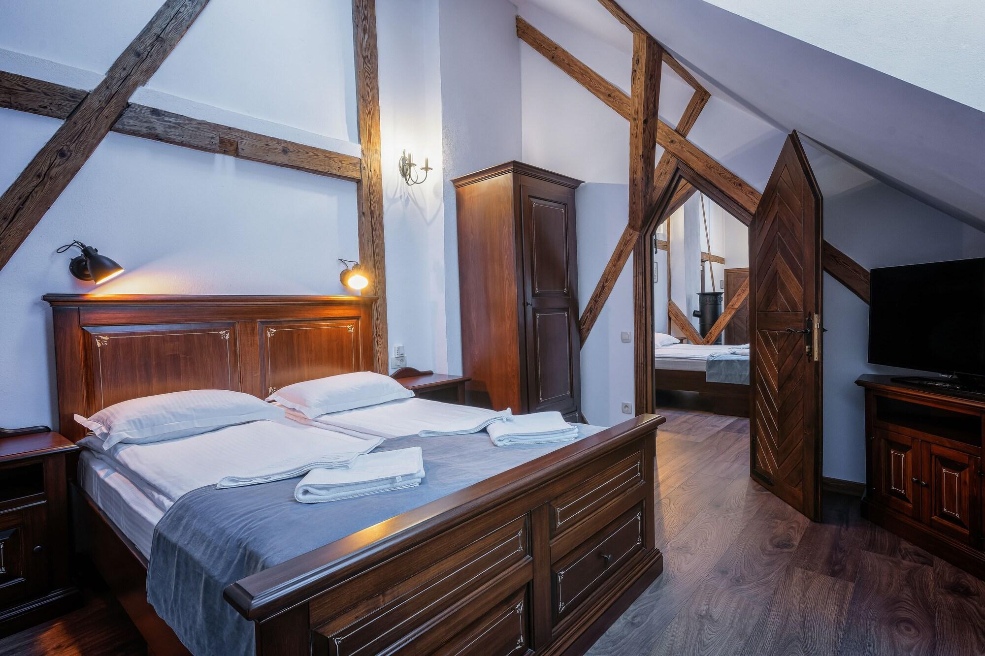 Hotel Boutique Casa Chitic -Hotel And Restaurant Str Johann Gott Nr7 ブラショフ エクステリア 写真