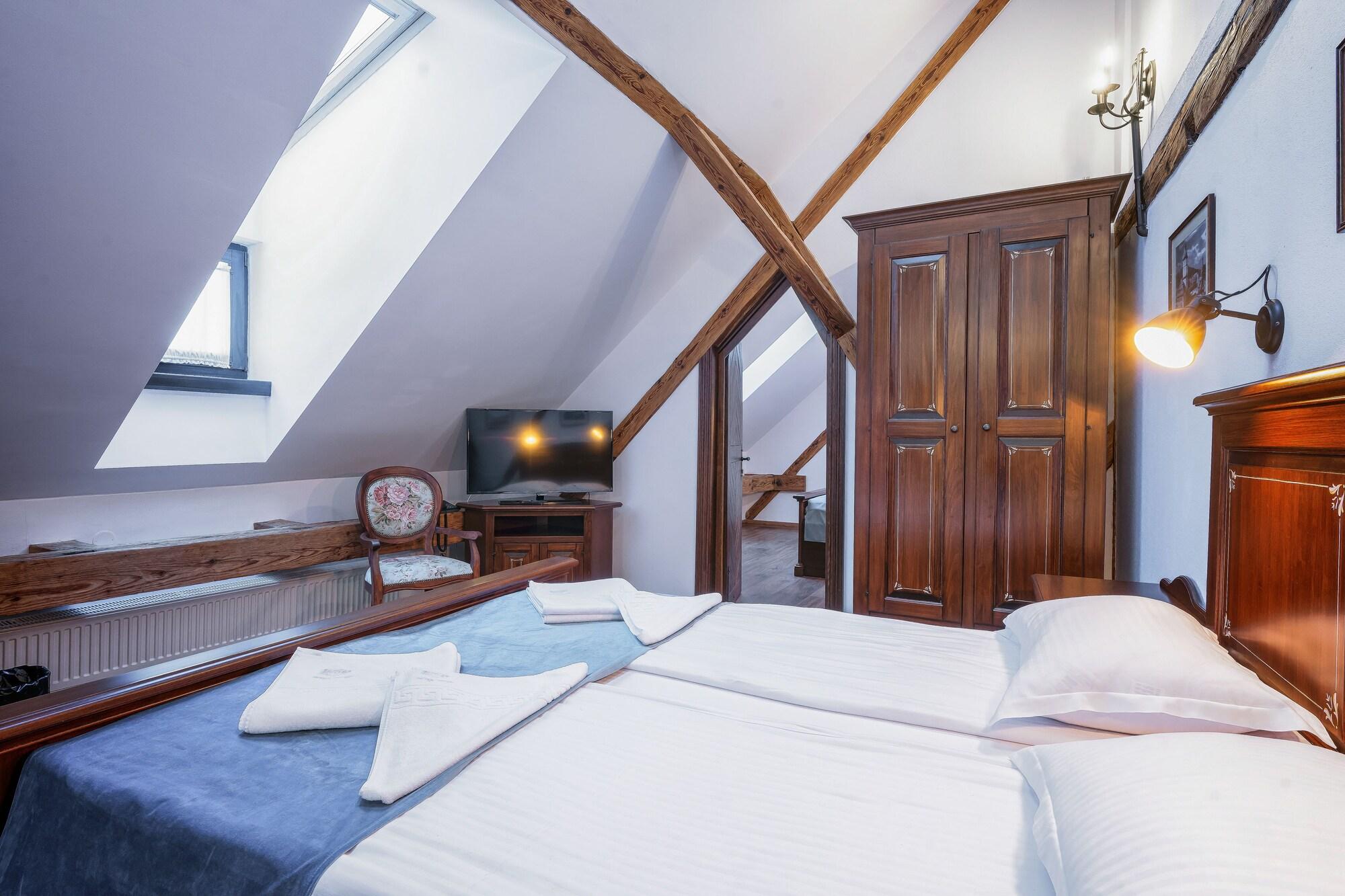 Hotel Boutique Casa Chitic -Hotel And Restaurant Str Johann Gott Nr7 ブラショフ エクステリア 写真