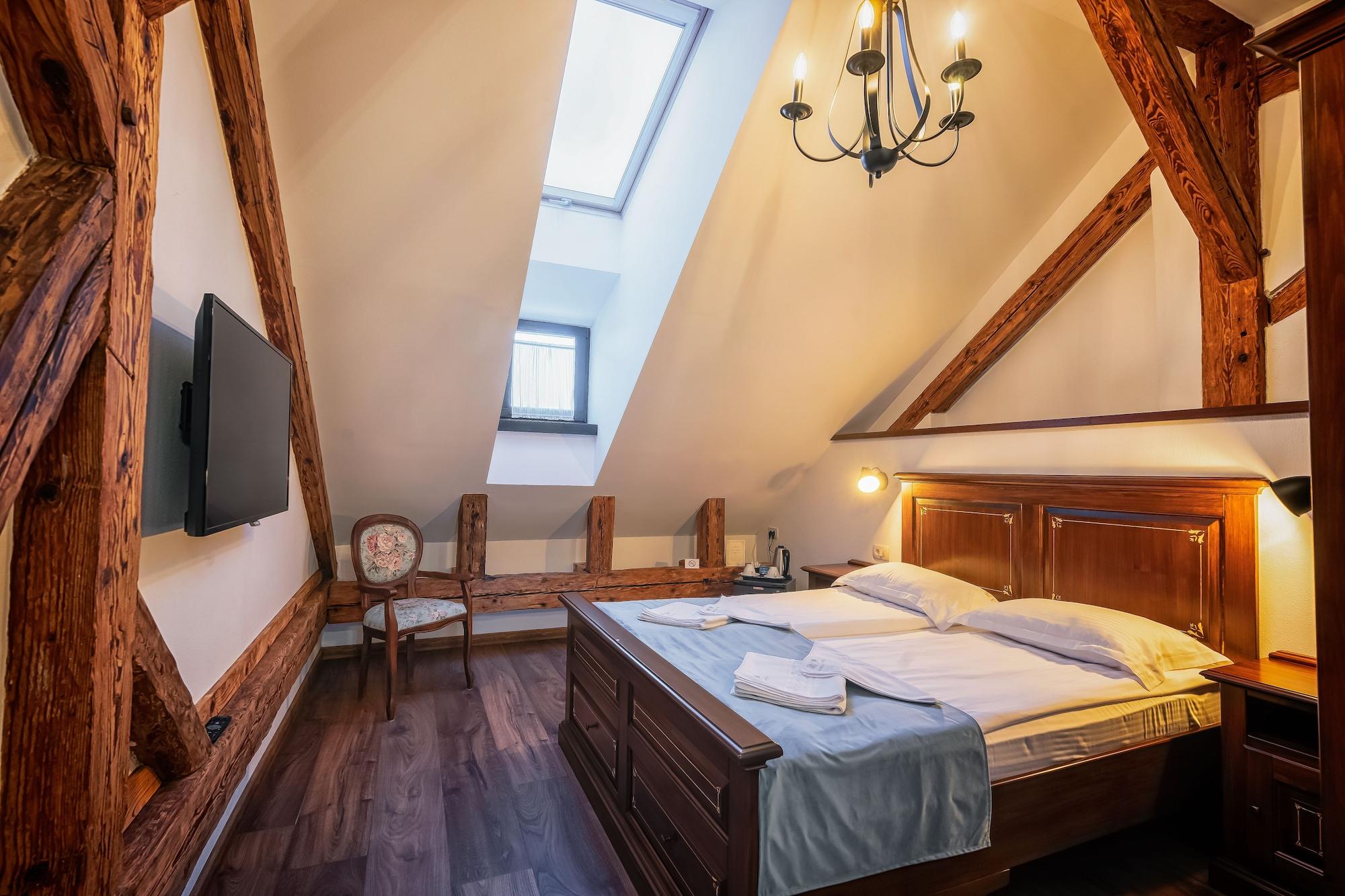 Hotel Boutique Casa Chitic -Hotel And Restaurant Str Johann Gott Nr7 ブラショフ エクステリア 写真