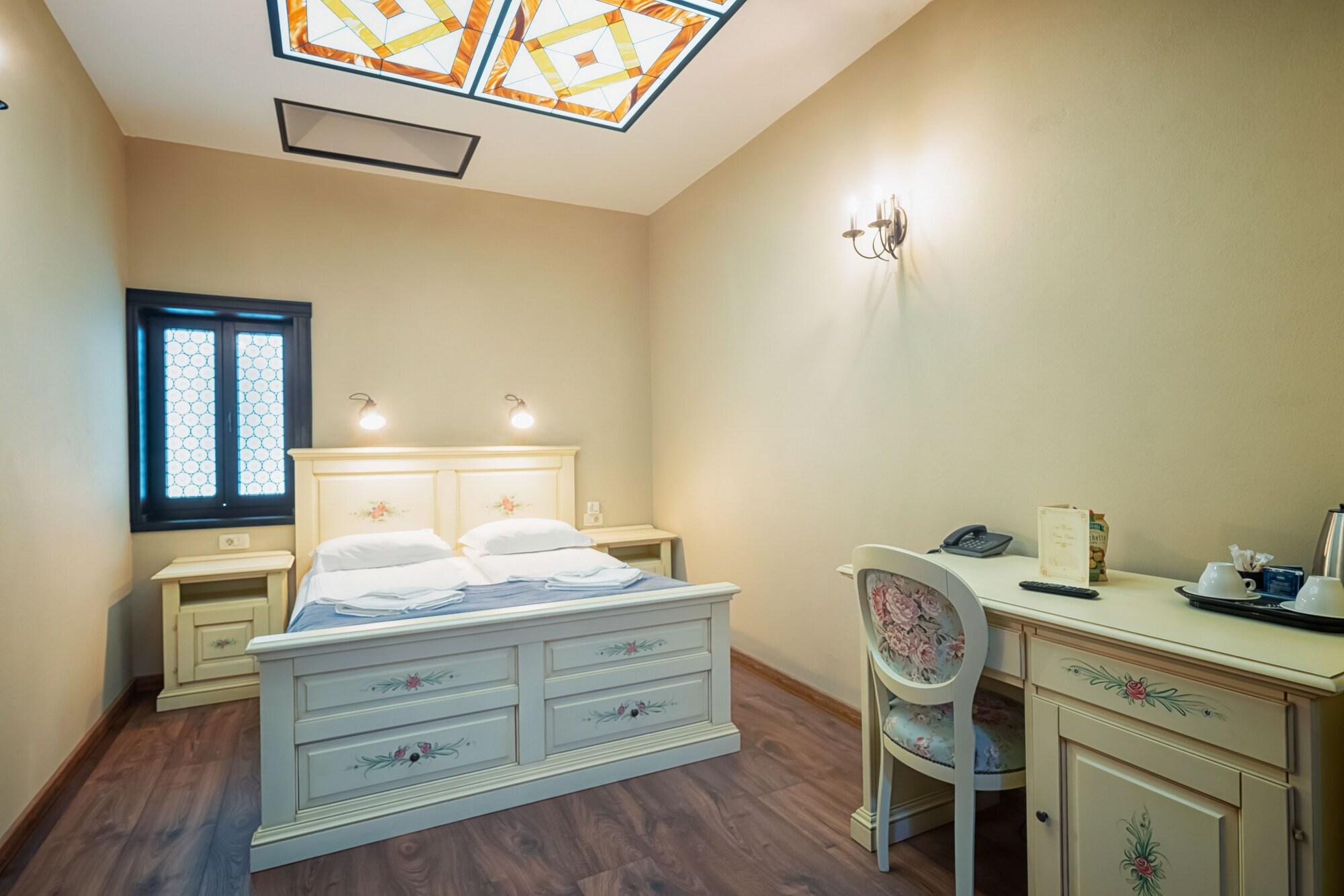 Hotel Boutique Casa Chitic -Hotel And Restaurant Str Johann Gott Nr7 ブラショフ エクステリア 写真